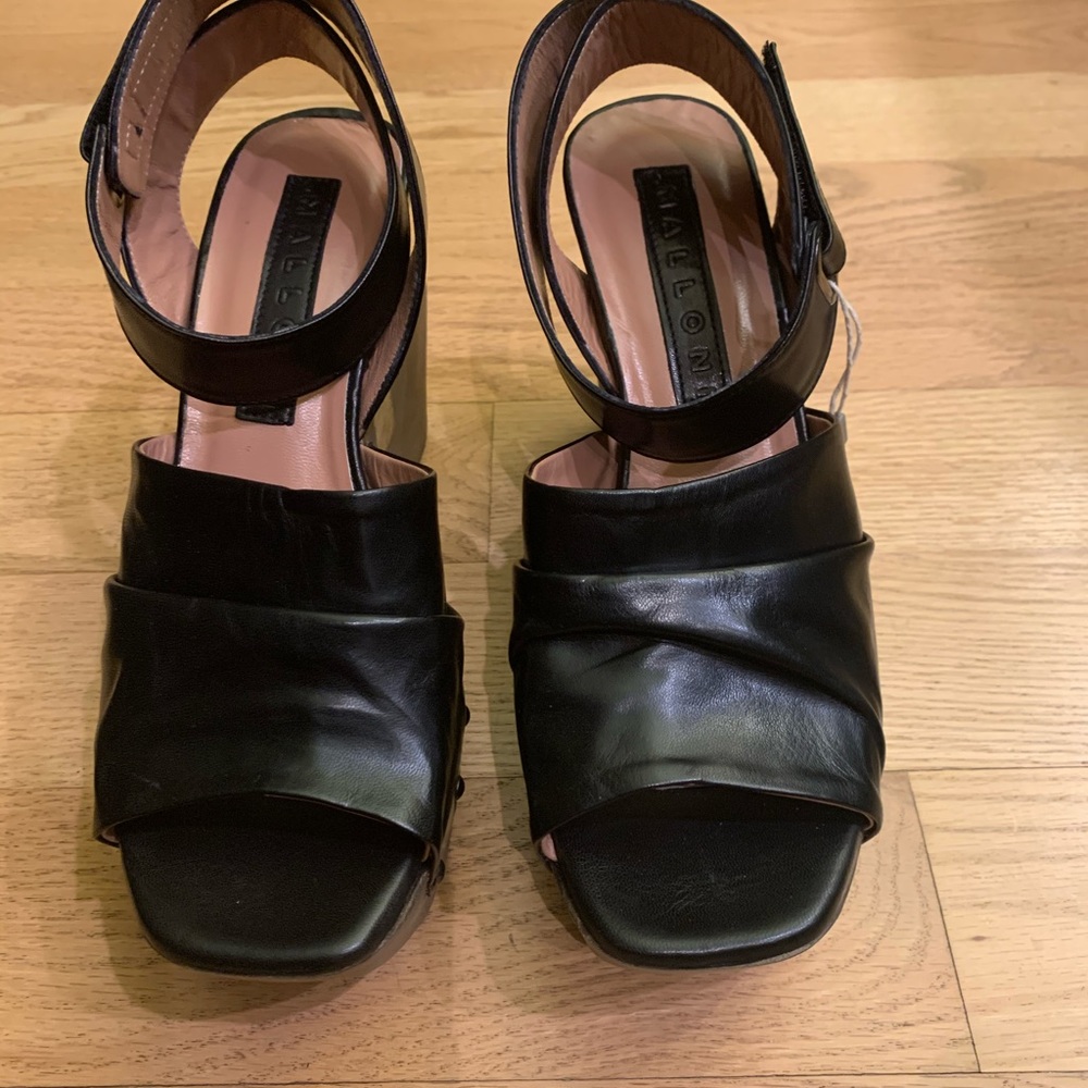 Malloni sandals